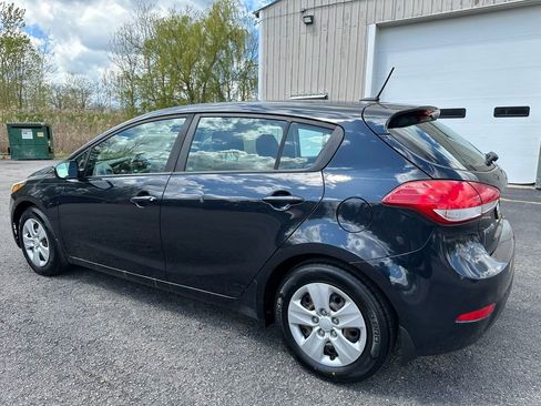 Used 2017 Kia Forte LX FWD image 14