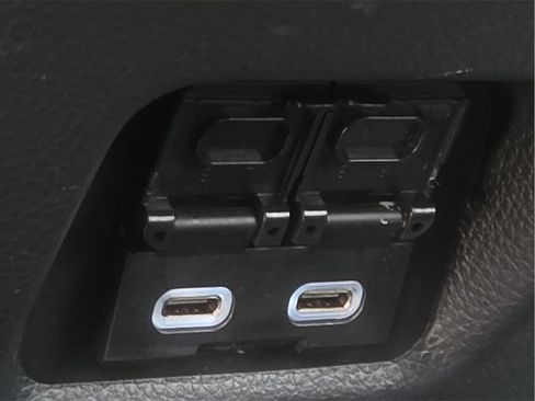 Used 2023 Toyota RAV4 Limited image 15