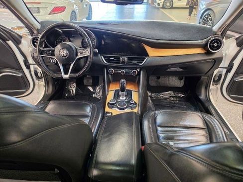 Used 2017 Alfa Romeo Giulia Ti w/ TI Lusso Light Wood Package AWD/4WD image 7