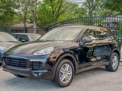 Used 2016 Porsche Cayenne image 4