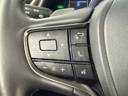 Used 2020 Lexus ES 300h w/ Luxury Package FWD image 16