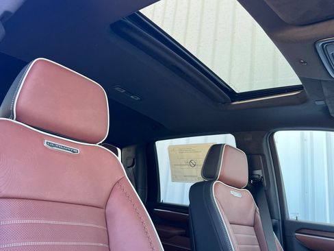 New 2026 GMC Sierra 2500 Denali Ultimate AWD/4WD image 13