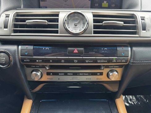 Used 2014 Lexus LS 460 w/ F Sport Package RWD image 33