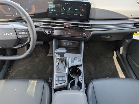 New 2026 Kia Sportage EX w/ EX Panorama Roof Package image 7