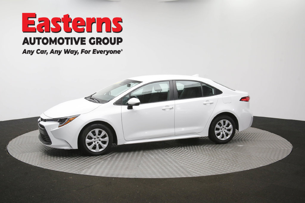 Used 2024 Toyota Corolla LE FWD image 60