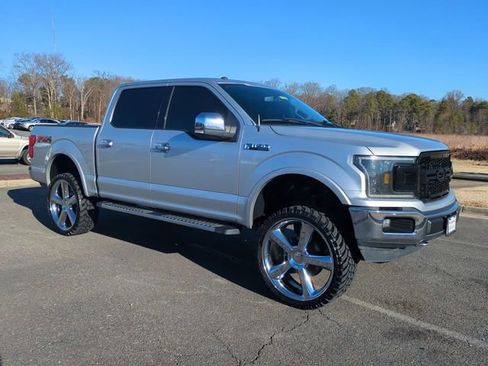 Used 2018 Ford F150 Lariat image 2