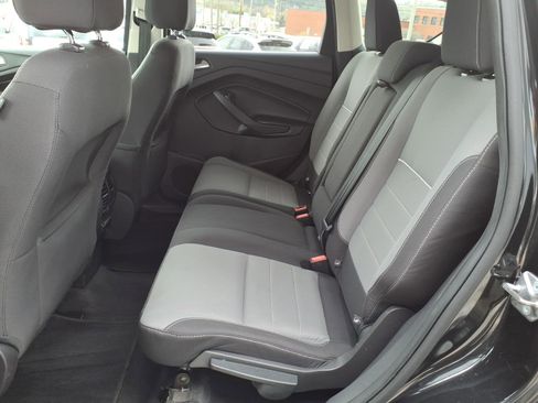Used 2014 Ford Escape SE w/ Equipment Group 201A AWD/4WD image 9