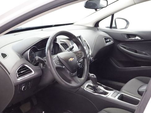 Used 2016 Chevrolet Cruze LT w/ Convenience Package FWD image 16