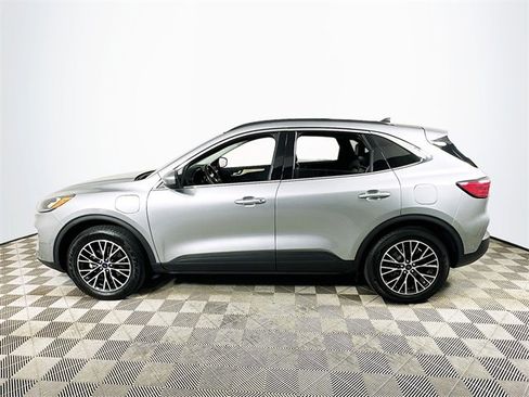 Used 2022 Ford Escape Titanium w/ Titanium Premium Package image 6