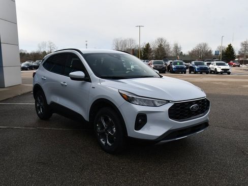 New 2026 Ford Escape ST-Line Select w/ Equipment Group 401A image 9