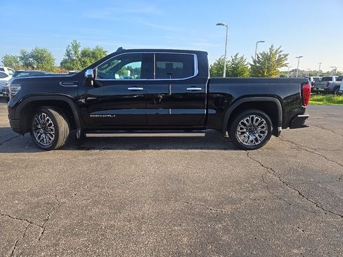 Certified 2024 GMC Sierra 1500 Denali Ultimate AWD/4WD image 2
