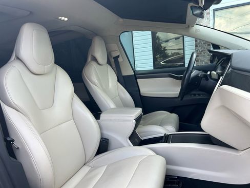 Used 2017 Tesla Model X 100D image 25
