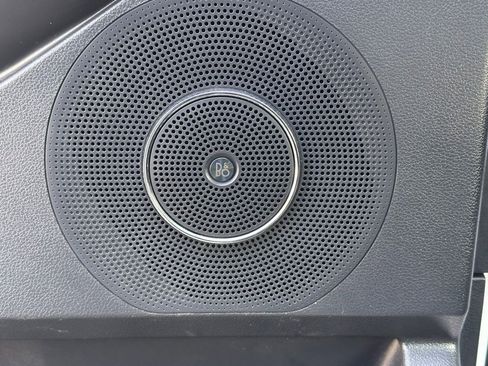 Used 2023 Ford Expedition Limited image 26