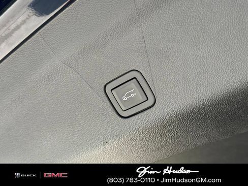 Used 2021 GMC Yukon Denali AWD/4WD image 19