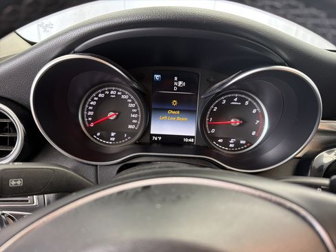 Used 2015 Mercedes-Benz C 300 4MATIC Sedan image 7