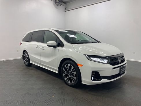 New 2026 Honda Odyssey Elite image 2