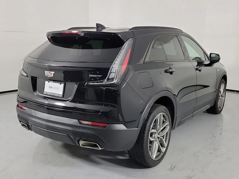 Used 2023 Cadillac XT4 Sport FWD image 3