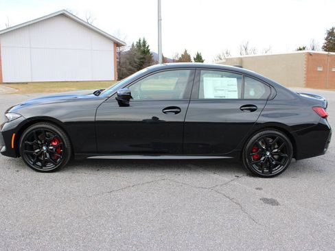 New 2026 BMW 330i xDrive Sedan w/ M Sport Package AWD/4WD image 5