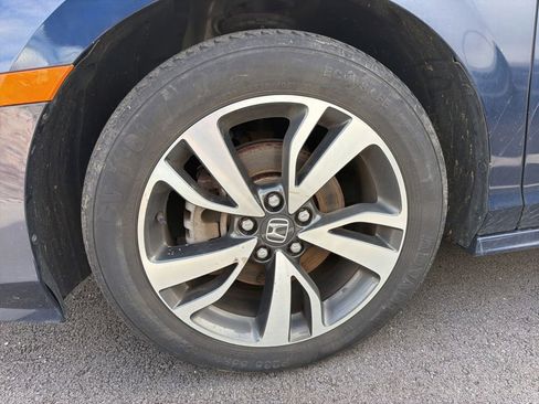 Used 2023 Honda Odyssey Touring image 17