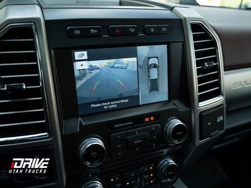 Used 2017 Ford F250 Platinum w/ Platinum Ultimate Package image 39