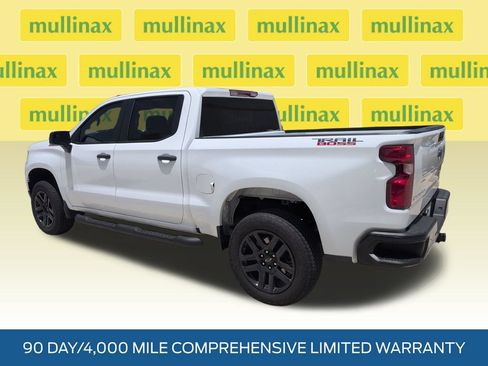 Used 2025 Chevrolet Silverado 1500 Custom Trail Boss w/ Turbomax Blackout Package AWD/4WD image 9