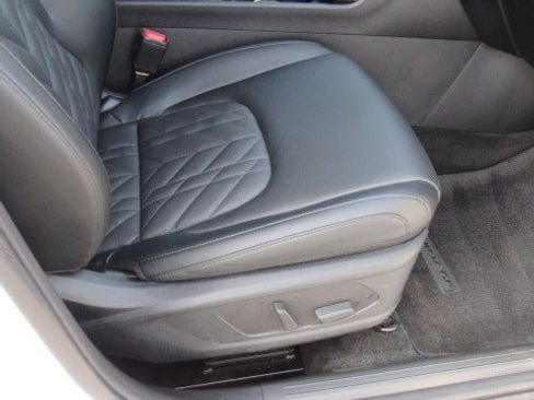 Used 2025 Kia Sportage X-Pro Prestige image 18