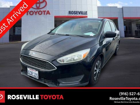 Used 2016 Ford Focus S image 1