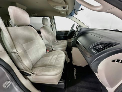 Used 2016 Dodge Grand Caravan SE w/ Quick Order Package 29E SE FWD image 29
