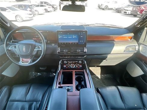 Used 2022 Lincoln Navigator L Reserve image 27