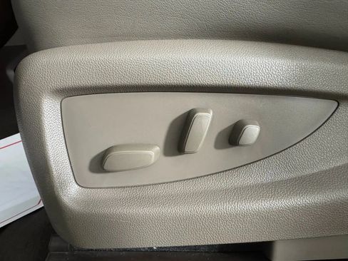 Used 2019 GMC Yukon Denali w/ Denali Ultimate Package image 38