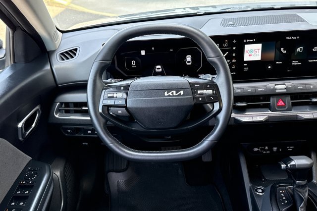 Used 2025 Kia K4 EX FWD image 17