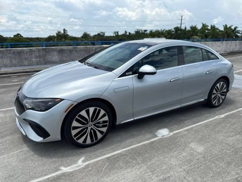 Used 2023 Mercedes-Benz EQE 500 4MATIC Sedan image 1