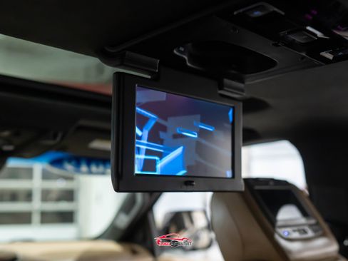 Used 2019 Cadillac Escalade ESV Platinum image 25