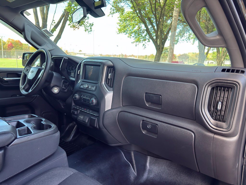 Used 2022 Chevrolet Silverado 1500 Custom Trail Boss AWD/4WD image 30