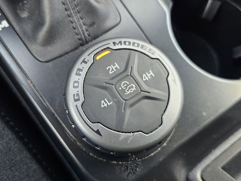 Used 2025 Ford Bronco Big Bend image 19