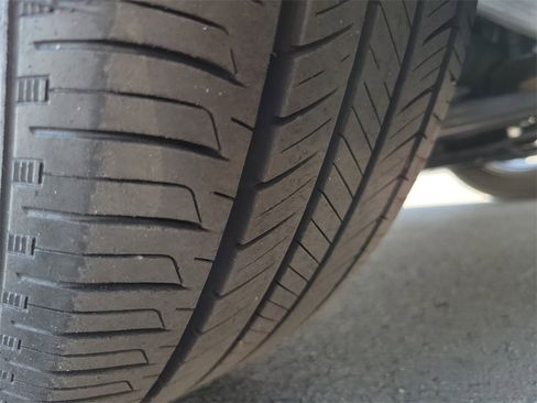 Certified 2024 Nissan Sentra SV image 28