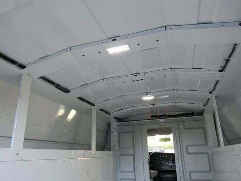 Used 2020 Chevrolet Express 3500 w/ Power Convenience Package RWD image 11