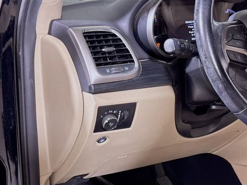 Used 2020 Jeep Grand Cherokee Laredo image 8