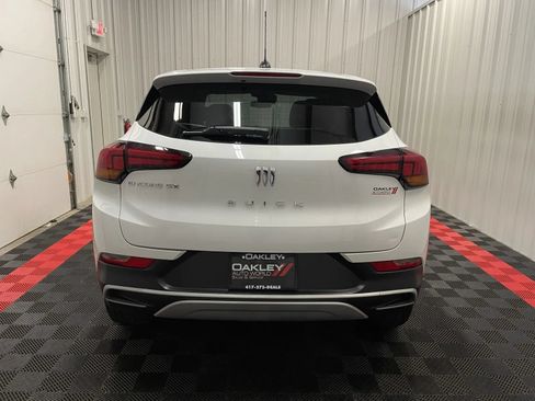 Used 2024 Buick Encore GX Preferred FWD image 3