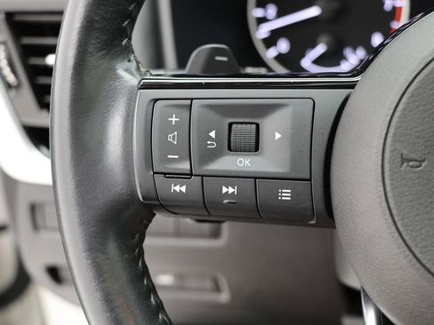 Used 2023 Nissan Rogue SL w/ SL Premium Package image 21