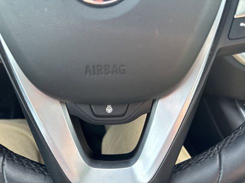 Used 2021 BMW 330i xDrive Sedan w/ Driving Assistance Package image 23