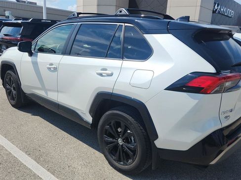 Used 2022 Toyota RAV4 XSE w/ XSE Grade Weather Package AWD/4WD image 6