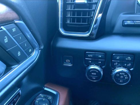 Certified 2023 GMC Sierra 1500 Denali Ultimate image 35