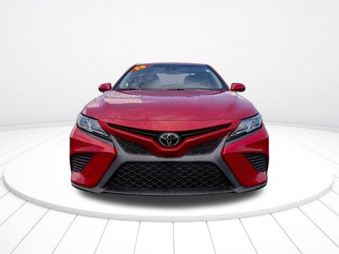 Used 2020 Toyota Camry SE FWD image 8