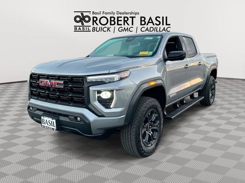 Used 2025 GMC Canyon Elevation w/ Convenience Package AWD/4WD image 1