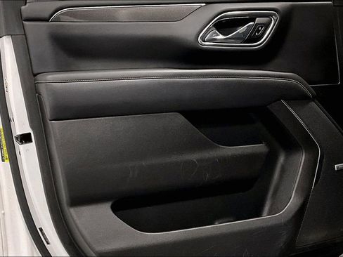 Used 2021 GMC Yukon XL AT4 w/ AT4 Premium Plus Package image 21