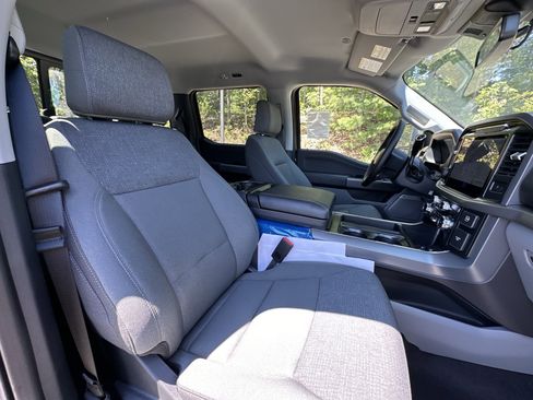 New 2025 Ford F150 XLT w/ Equipment Group 303A High image 33