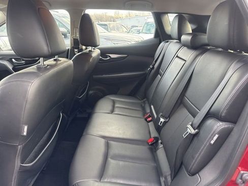 Used 2022 Nissan Rogue Sport SL image 20