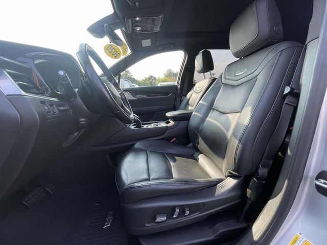 Used 2020 Cadillac XT6 Premium Luxury AWD/4WD image 18