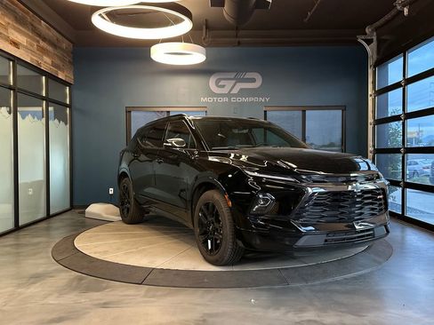 Used 2024 Chevrolet Blazer RS w/ Driver Confidence II Package AWD/4WD image 1